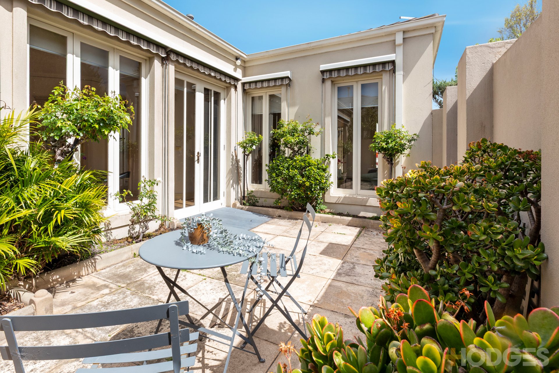 2 / 9 Well Street Brighton