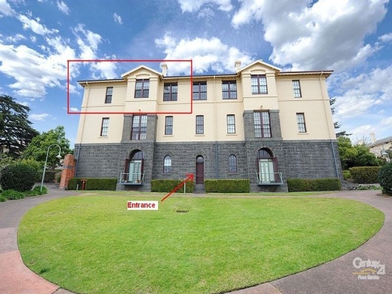 29 Wiltshire Drive, Kew image 3