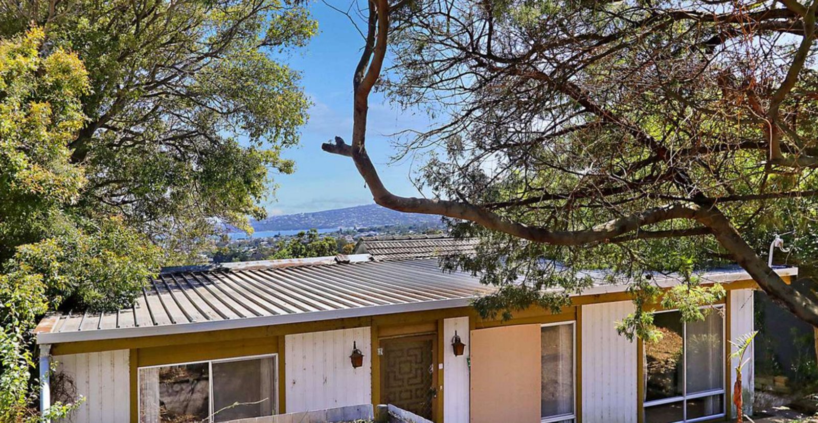 Property Gallery Thumbnail 8