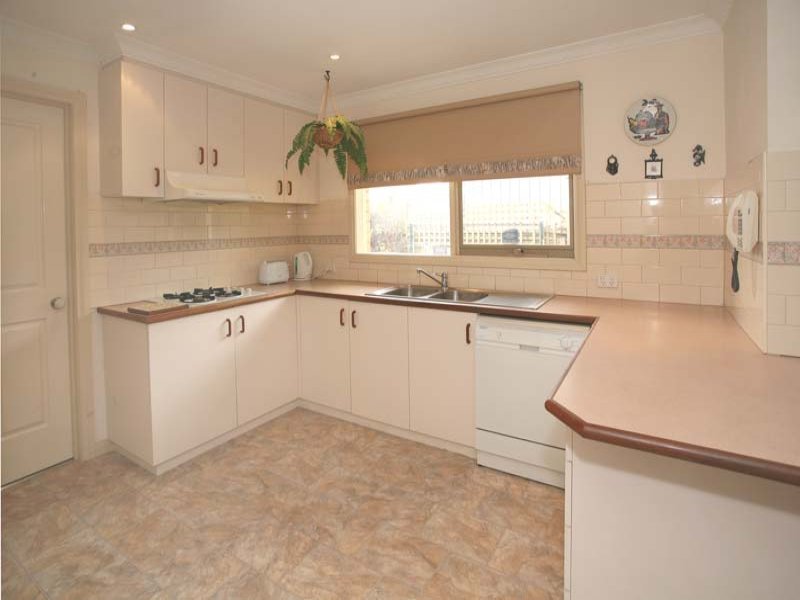 2/90 Carrington Road, Box Hill image 2
