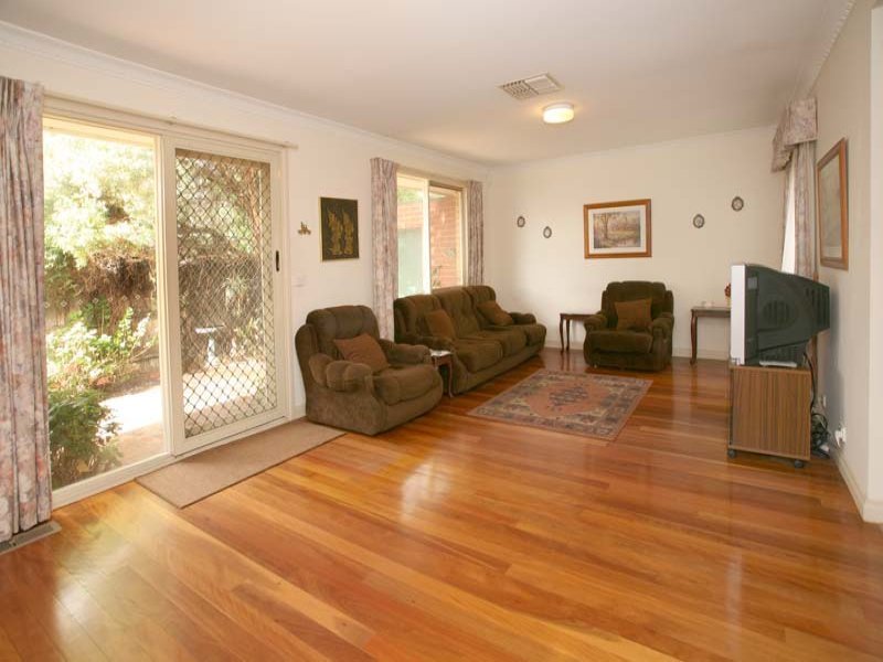 2/90 Carrington Road, Box Hill image 3