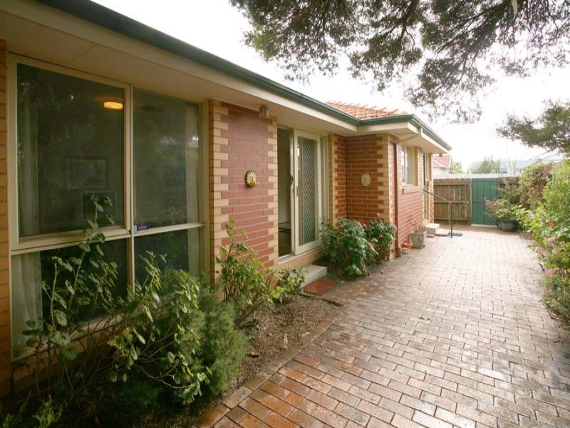 2/90 Carrington Road, Box Hill image 6