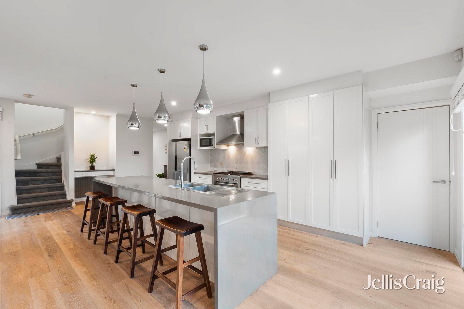 2/90 George Street, Doncaster&nbsp;East image 5