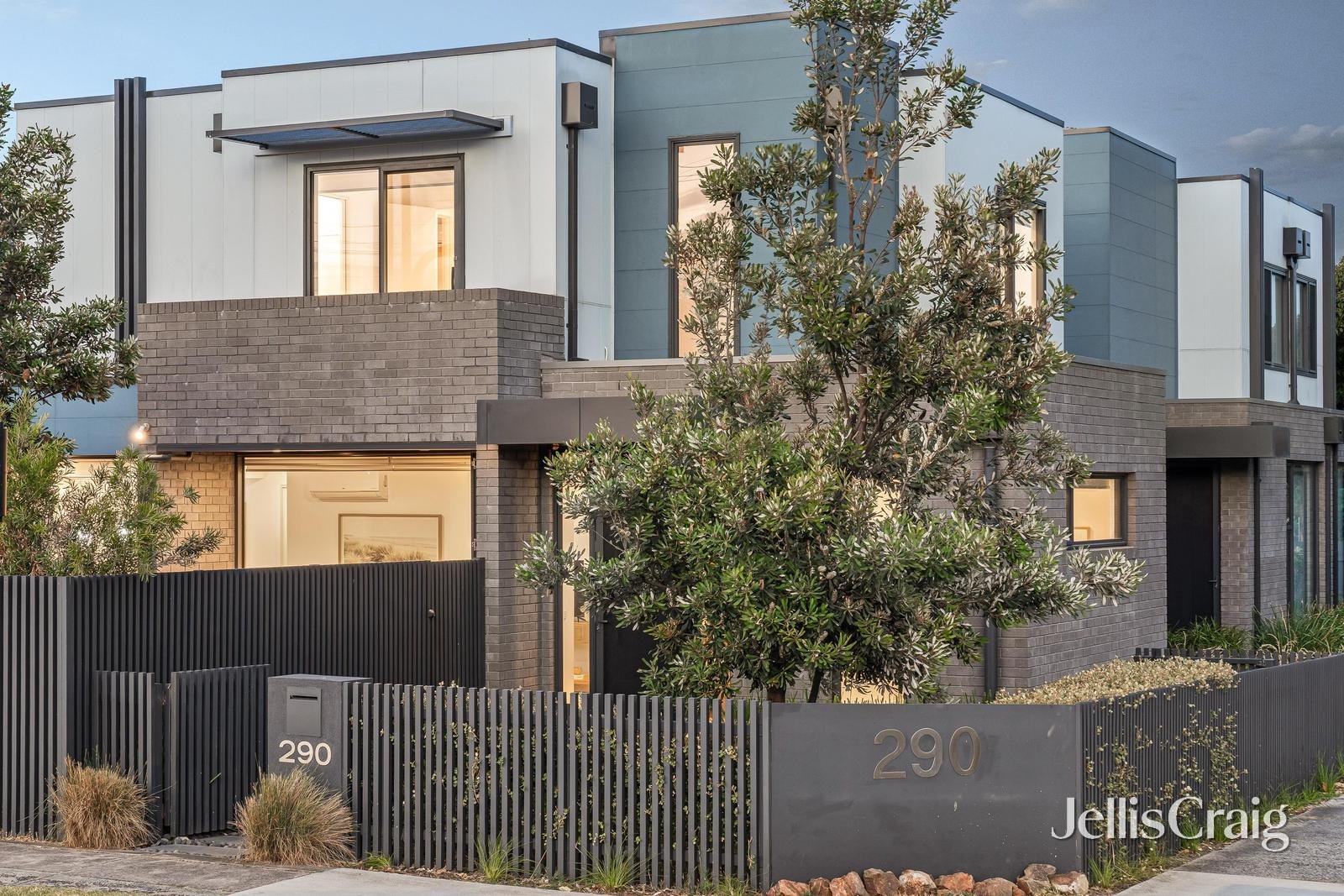 290 Station Street, Chelsea image 1