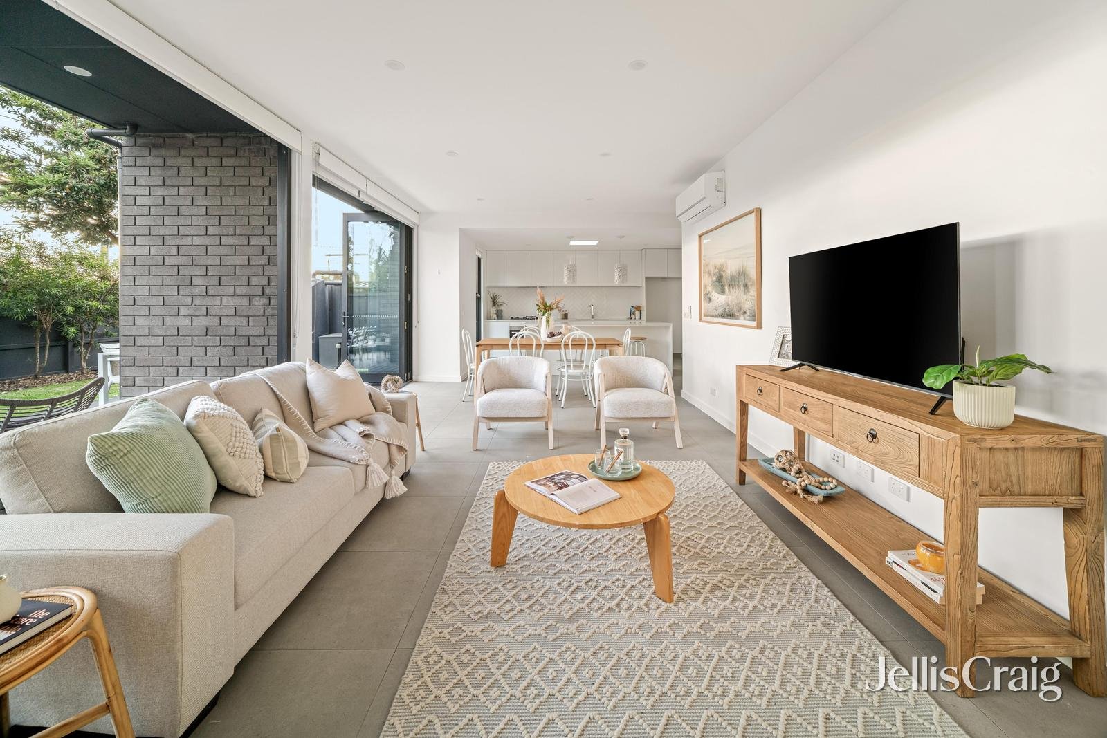 290 Station Street, Chelsea image 2