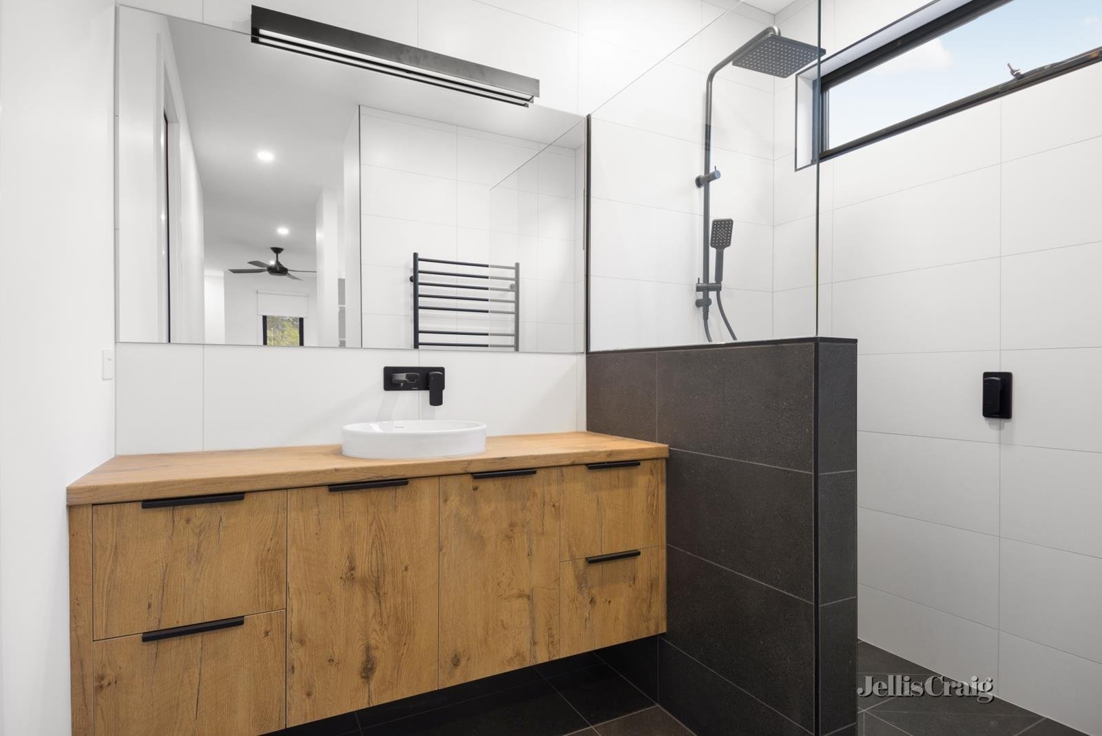 291 Clissold Street, Black Hill image 8