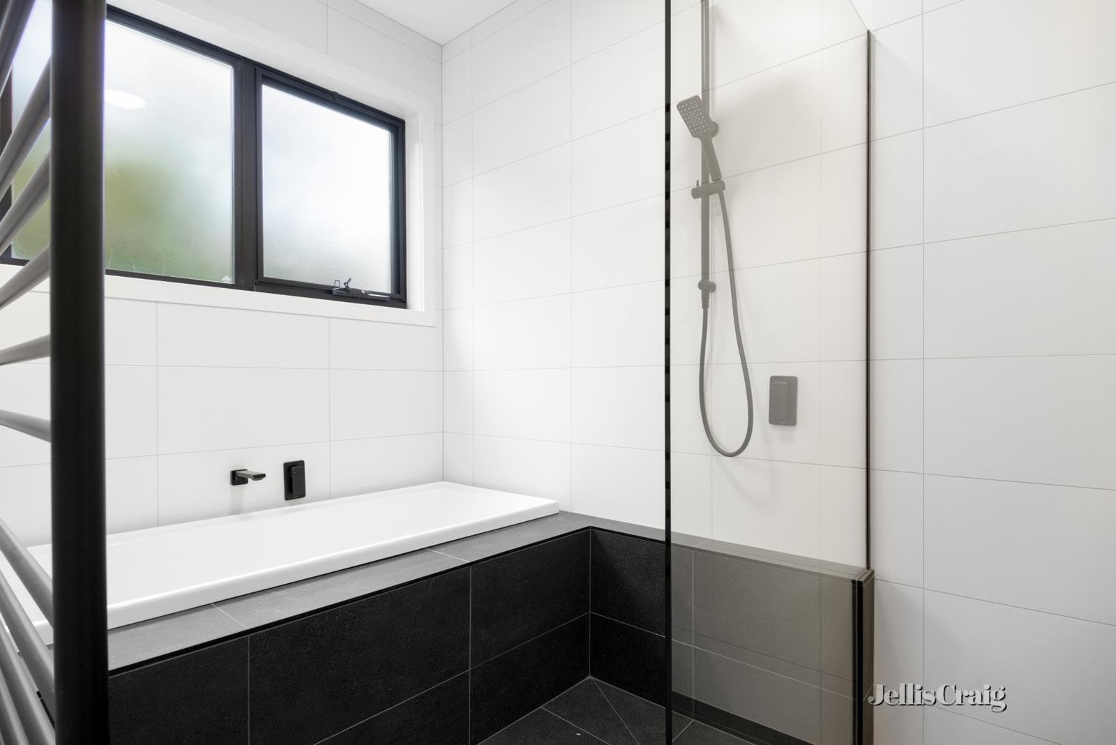 291 Clissold Street, Black Hill image 9