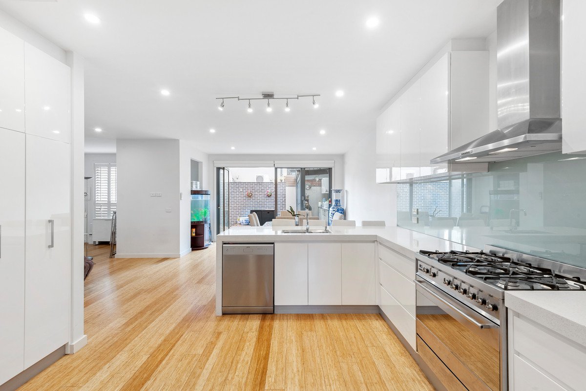 2/91 Earl Street, Kew image 4