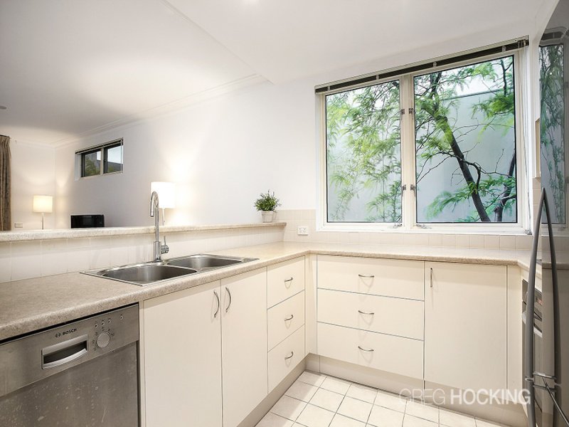 29/156 Beaconsfield Parade, Albert Park image 4