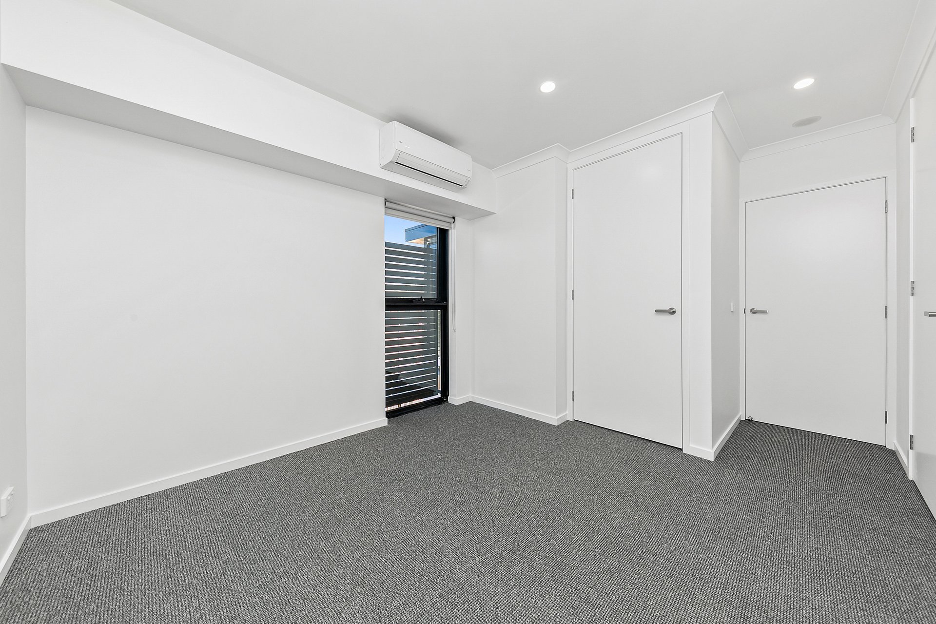 2&9/2 Howard Court, Clayton image 7