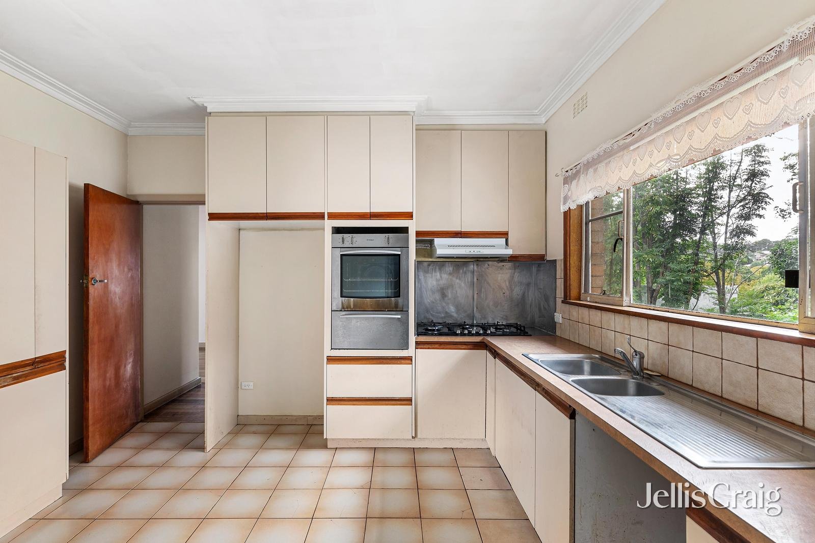 292 Lower Plenty Road, Rosanna image 9