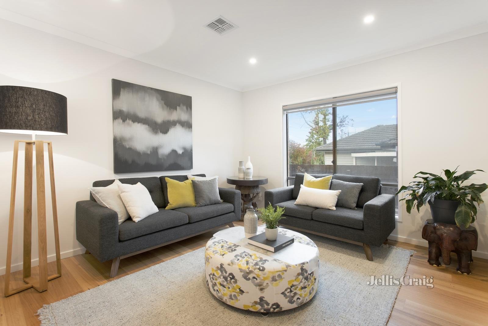 292 Springfield Road, Nunawading image 2