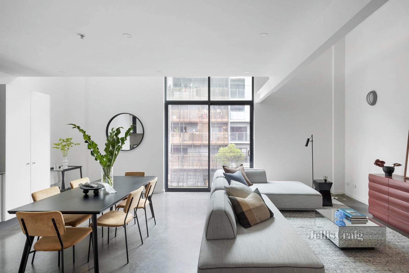 2/92 Wellington Street, Collingwood image 2