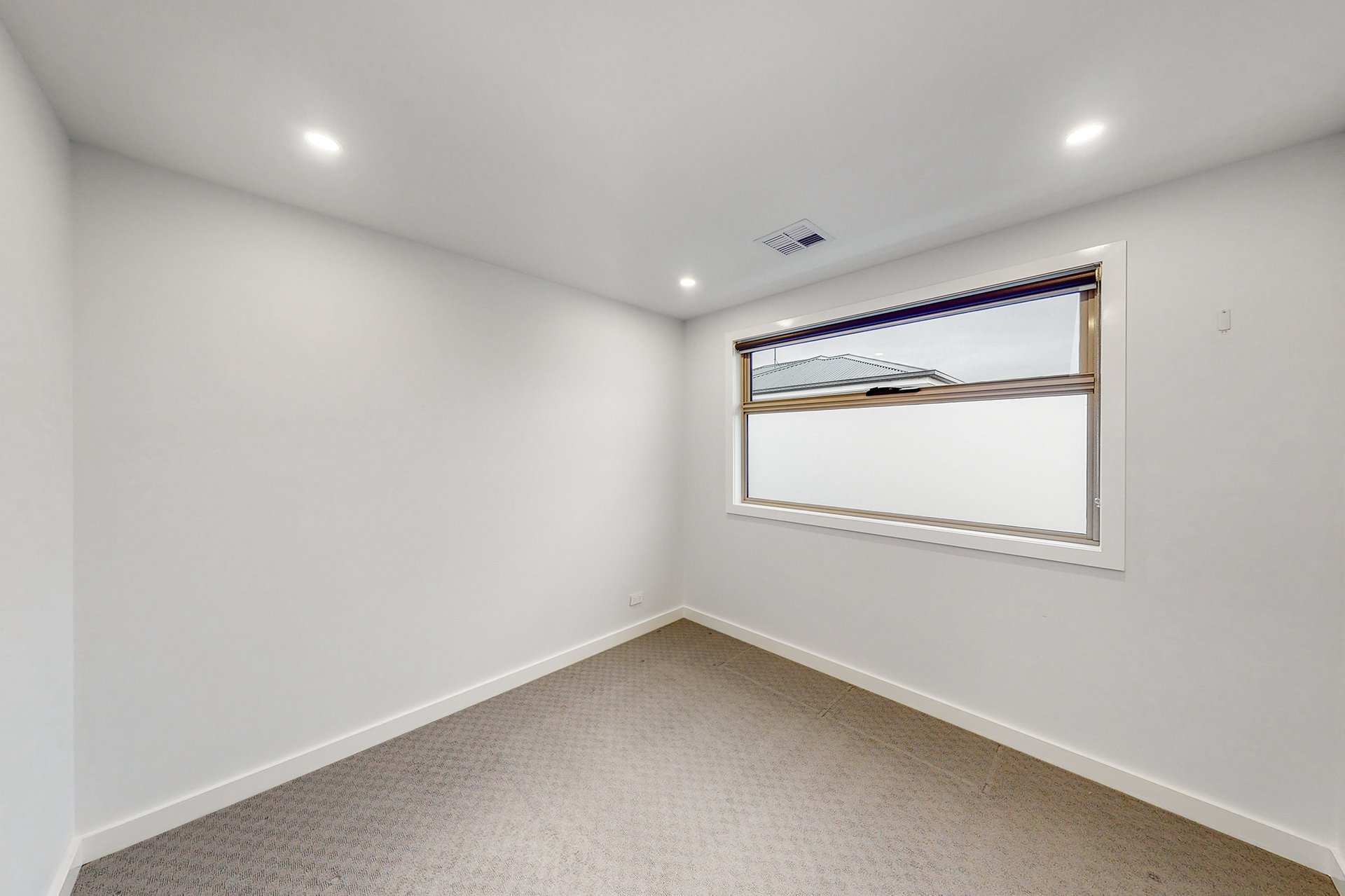 2/92 West Street, Hadfield image 4