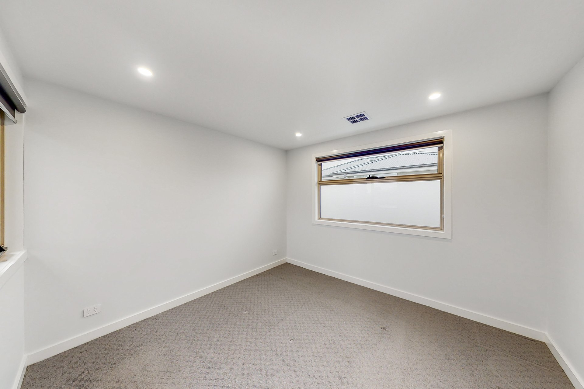 2/92 West Street, Hadfield image 5