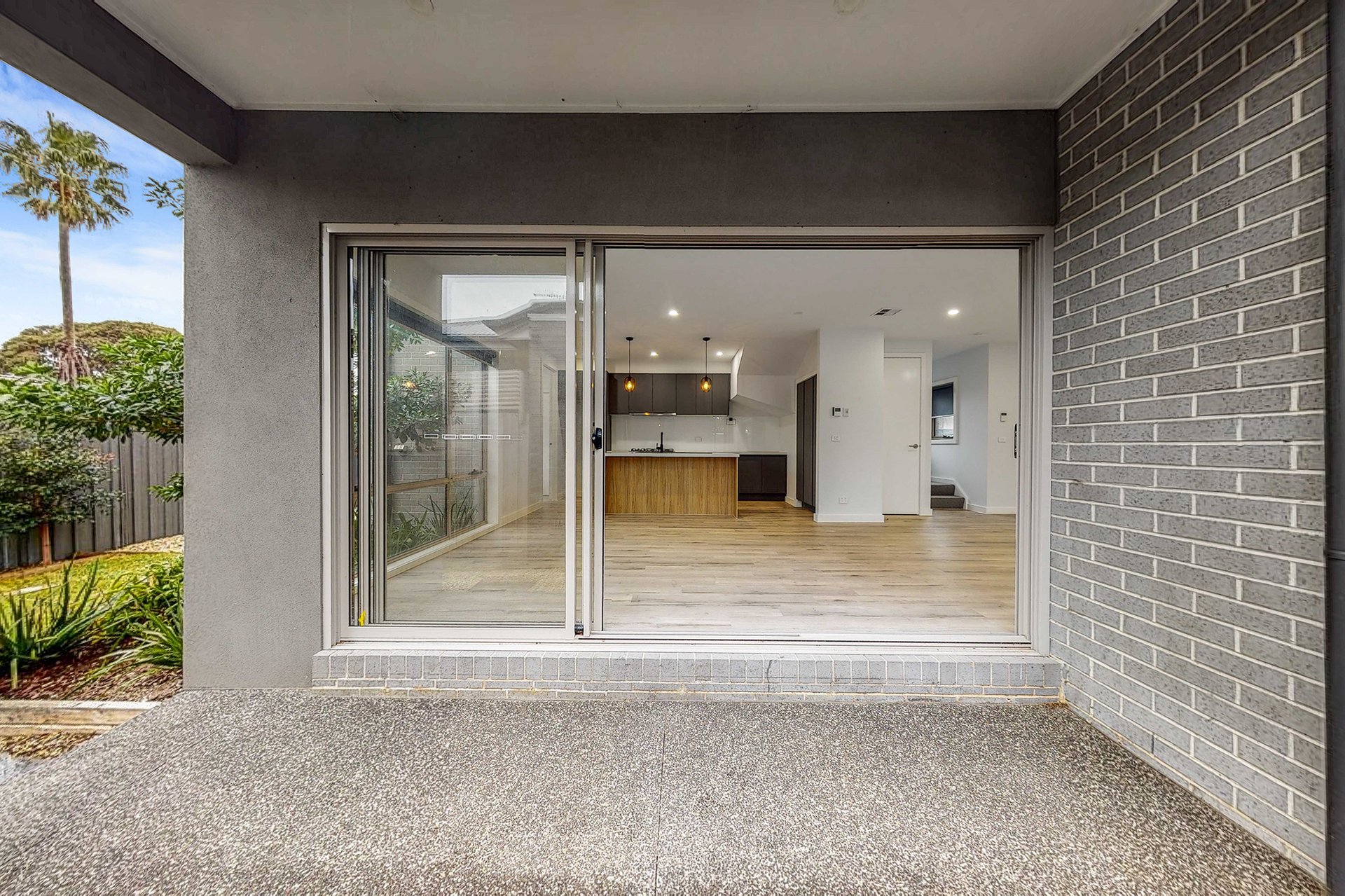 2/92 West Street, Hadfield image 10