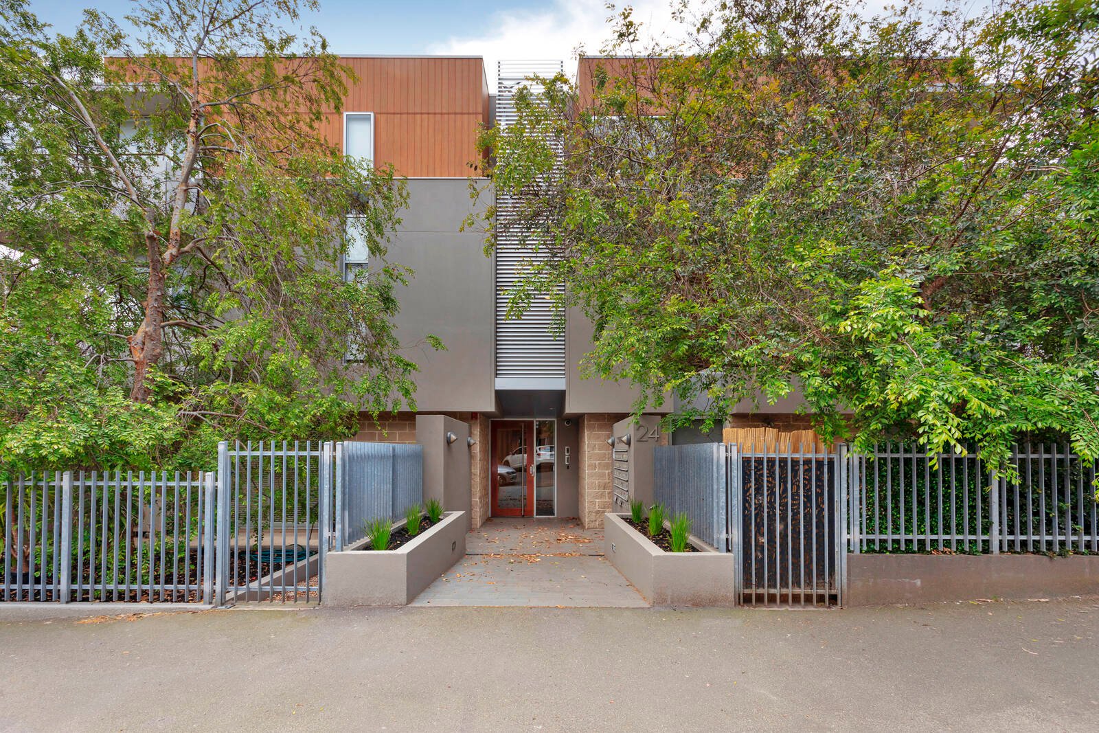 Property Gallery Thumbnail 5