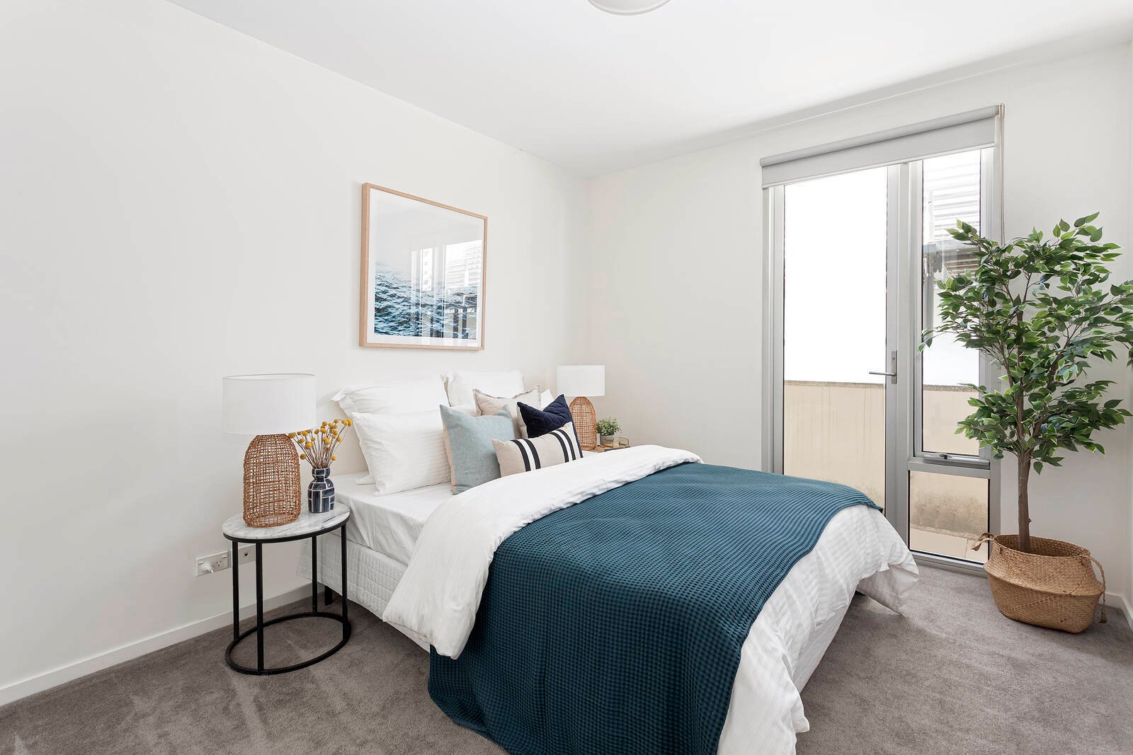 Property Gallery Thumbnail 6
