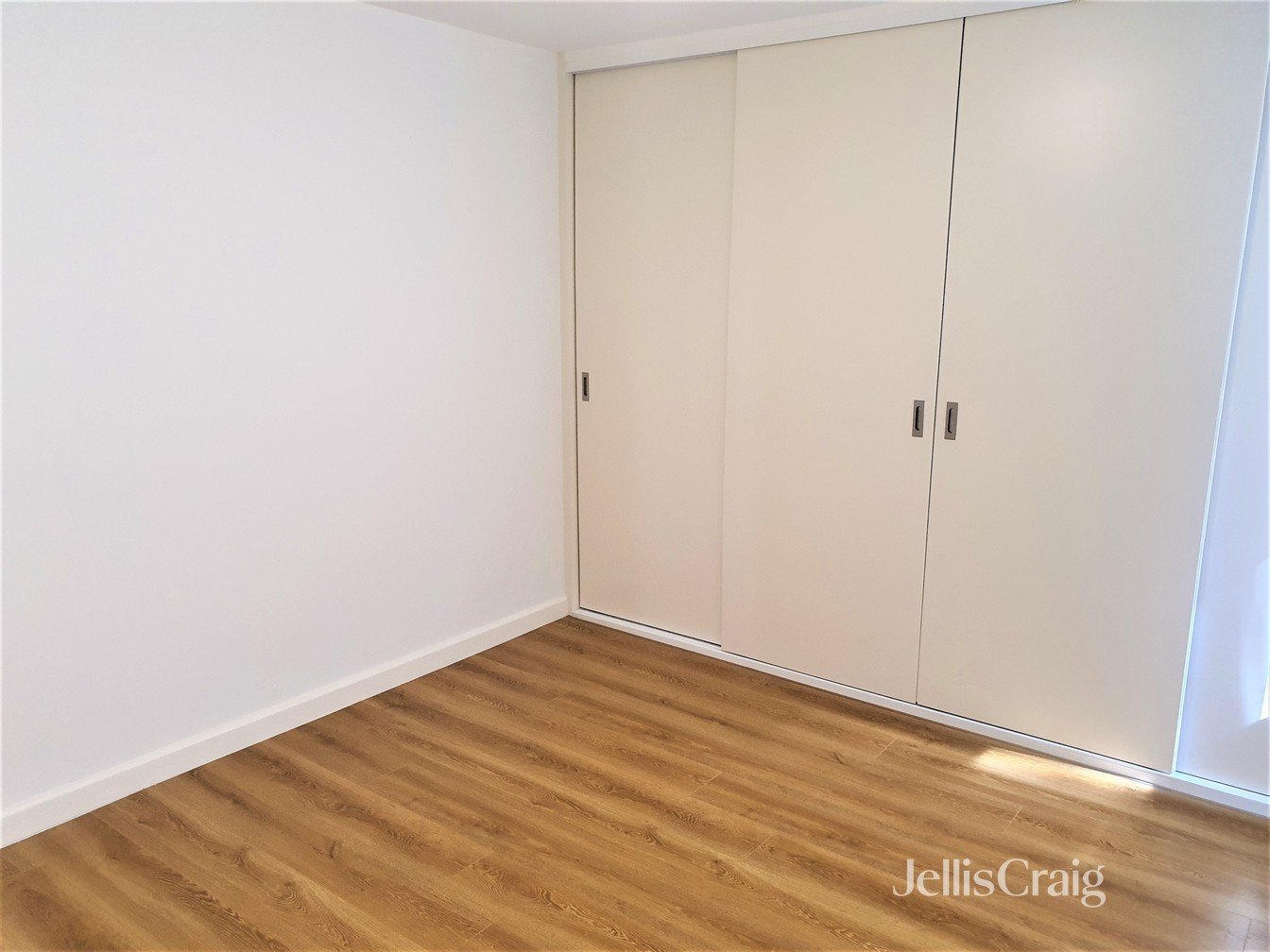 2/93 Flinders Street, Thornbury image 4