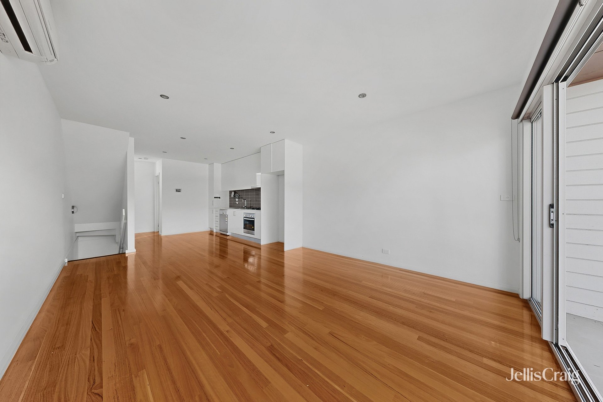 2/93 Harding Street, Coburg image 6