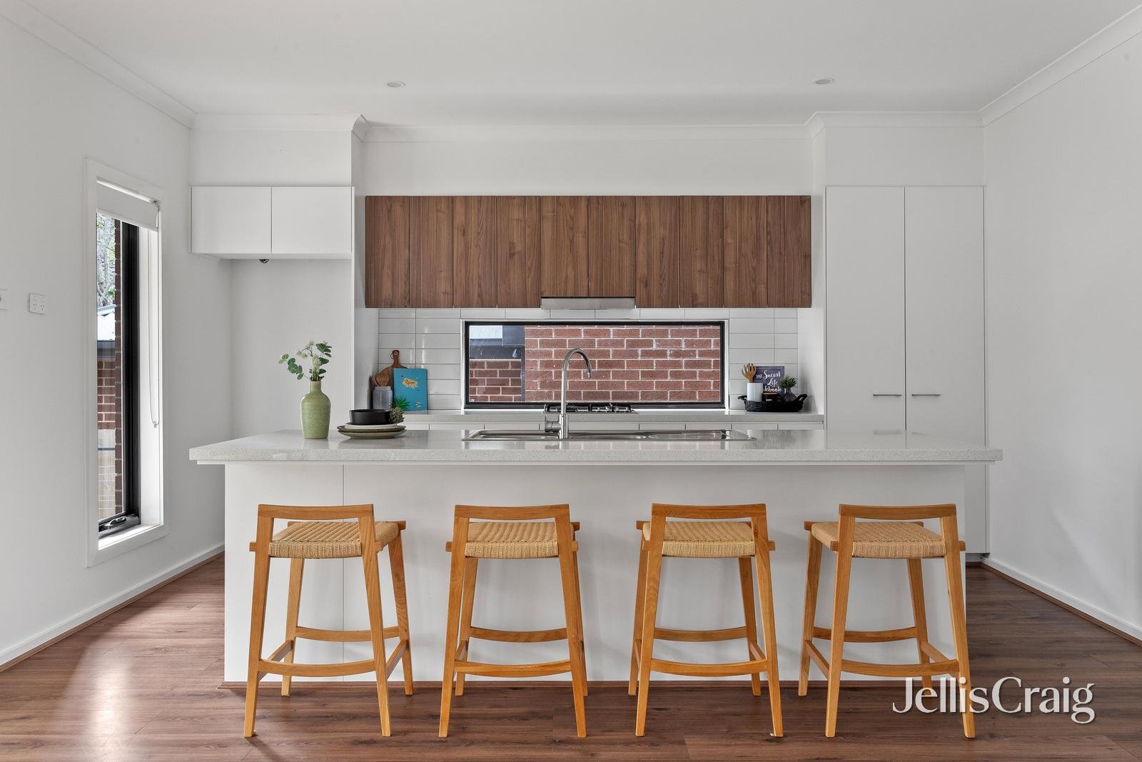 2/93 Hull Road, Croydon image 3