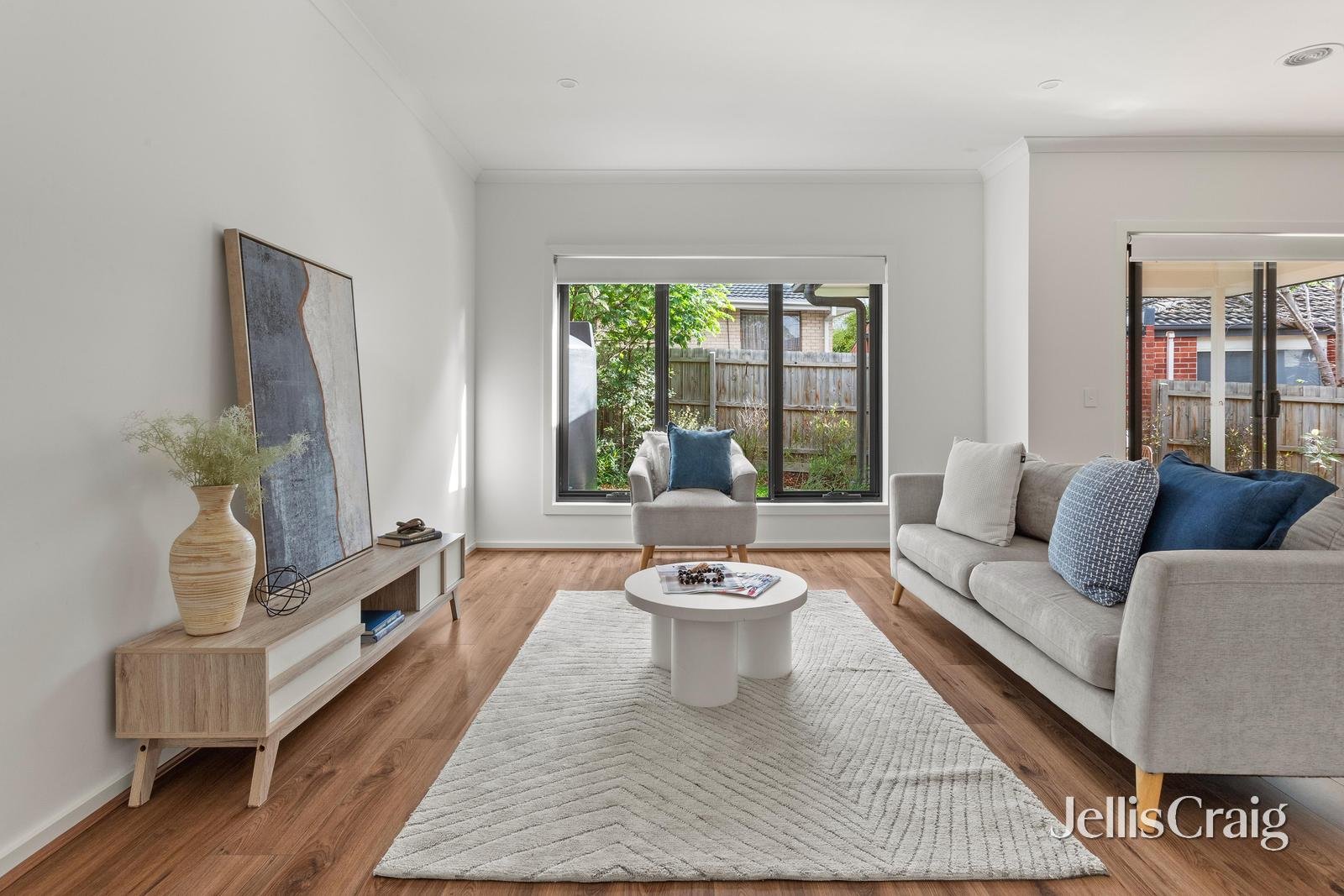 2/93 Hull Road, Croydon image 5