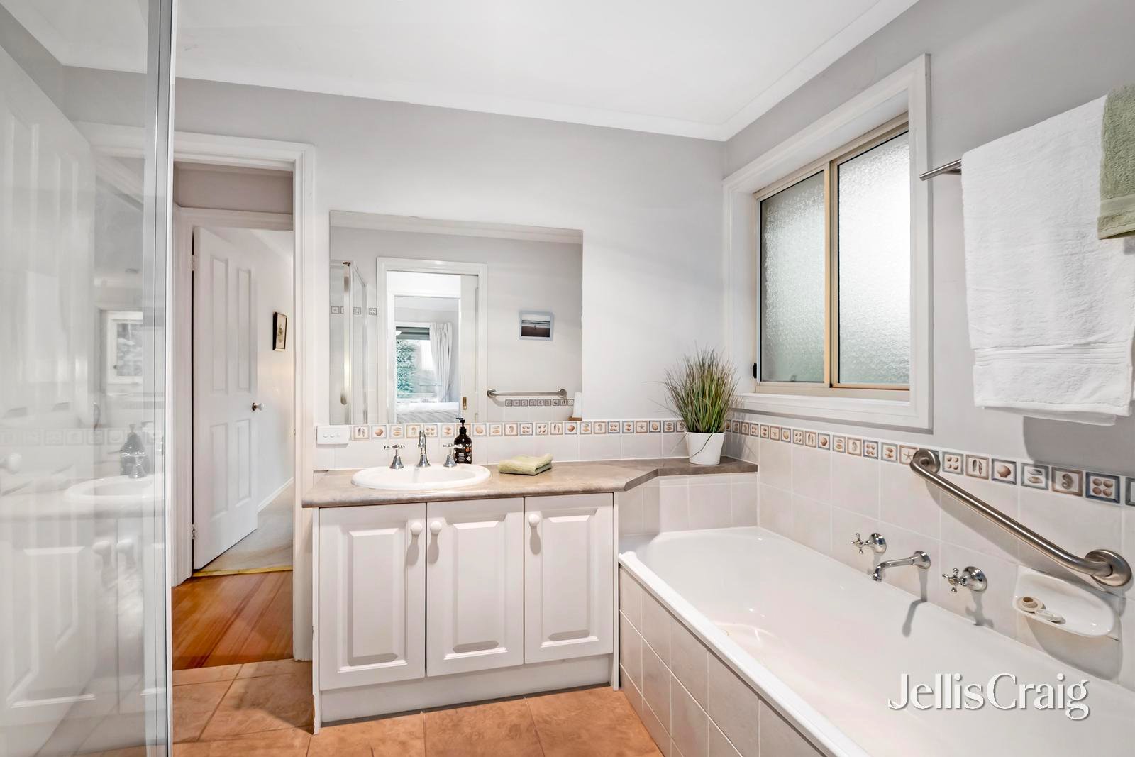 2/93 Lusher Road, Croydon image 9