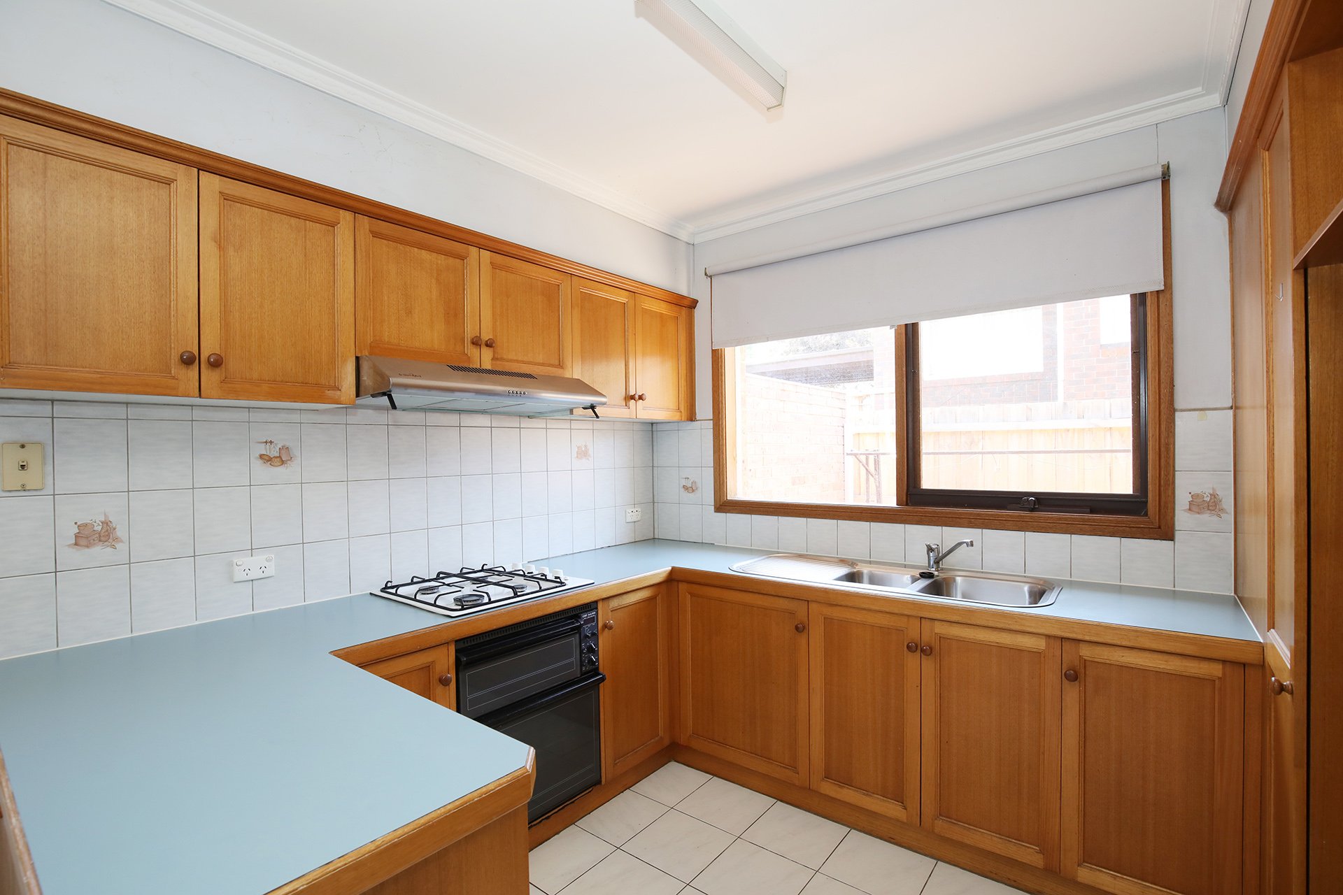 2/93 Ringwood Street, Ringwood image 3