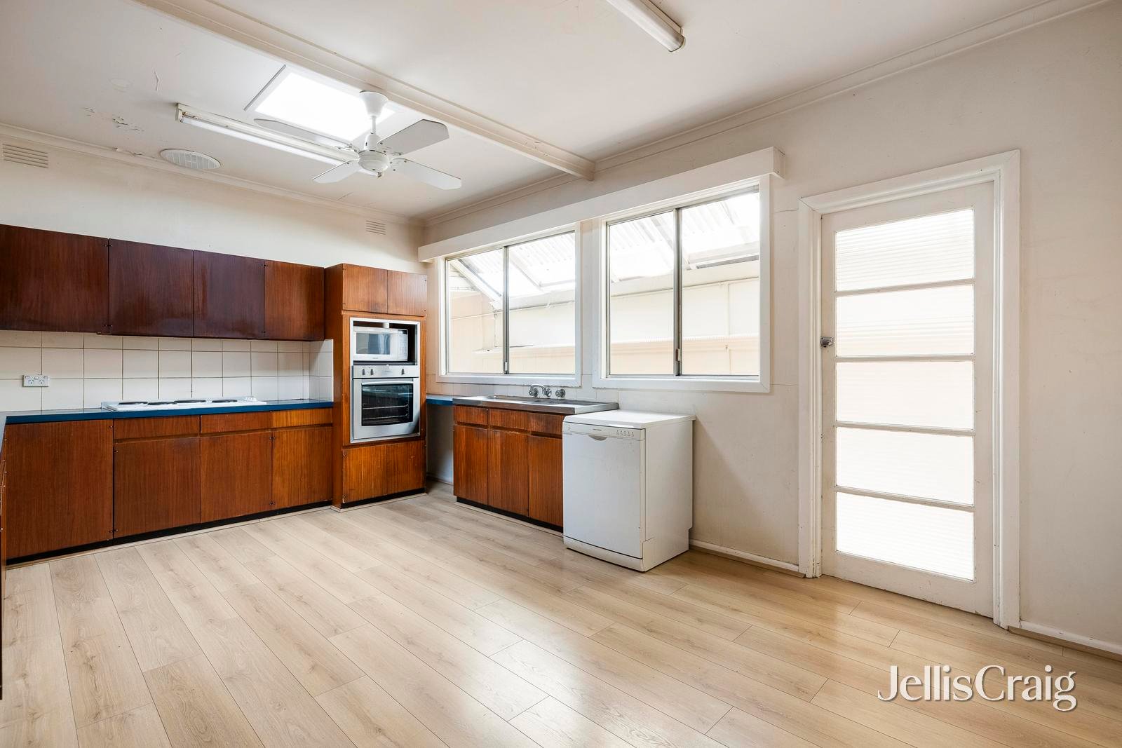 293 Ross Street, Port Melbourne image 8