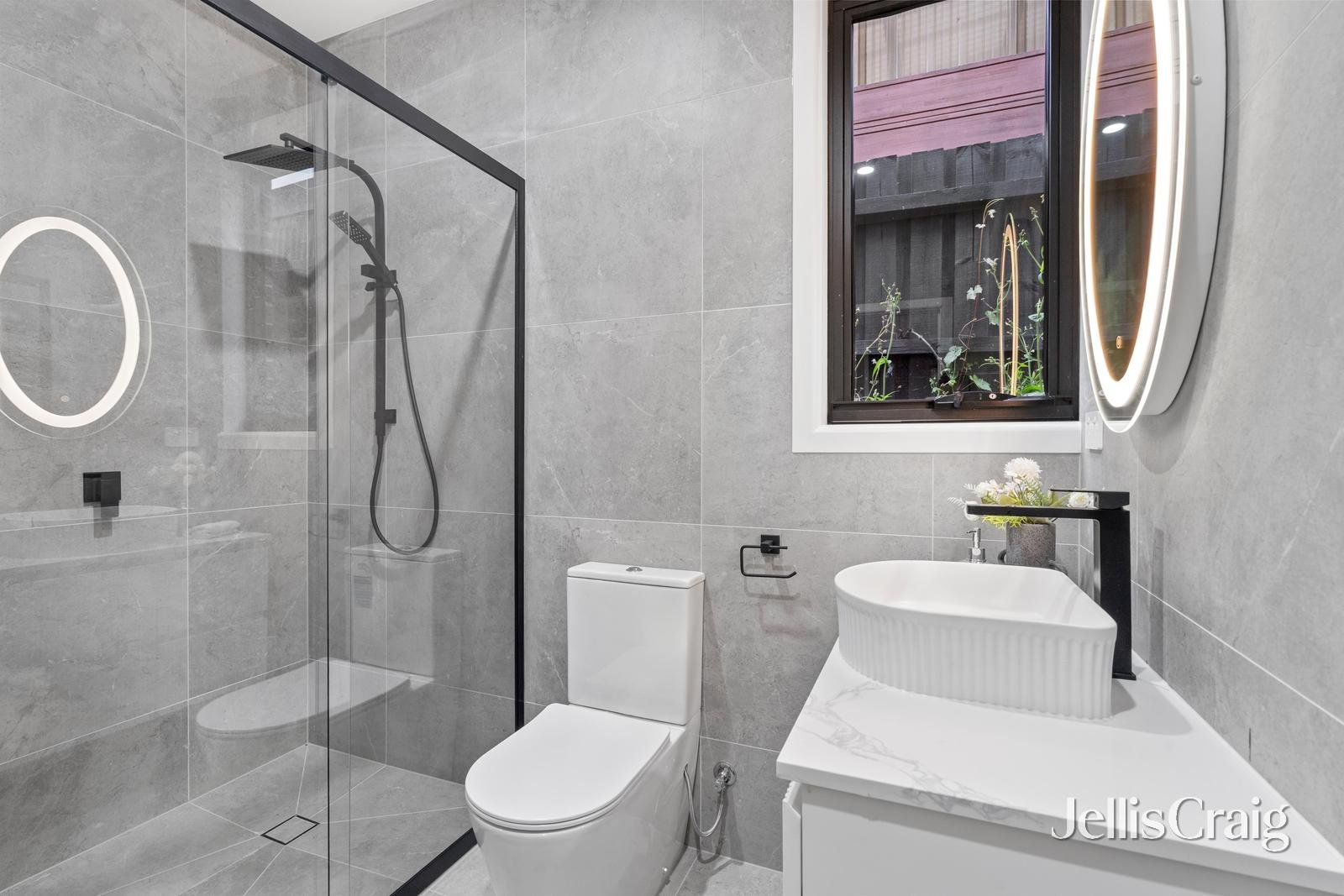 2/93 Taylors Lane, Rowville image 6