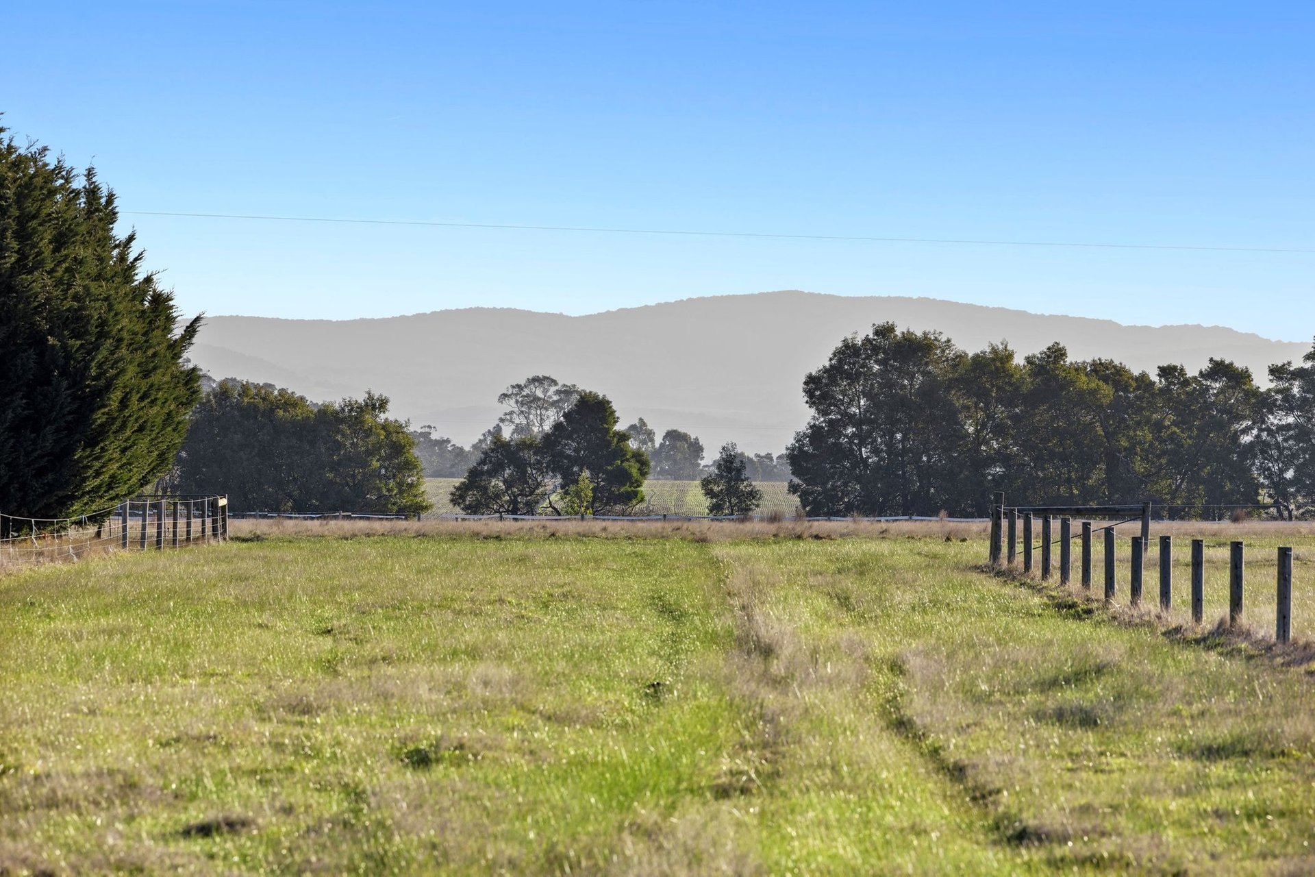 Property Gallery Thumbnail 16