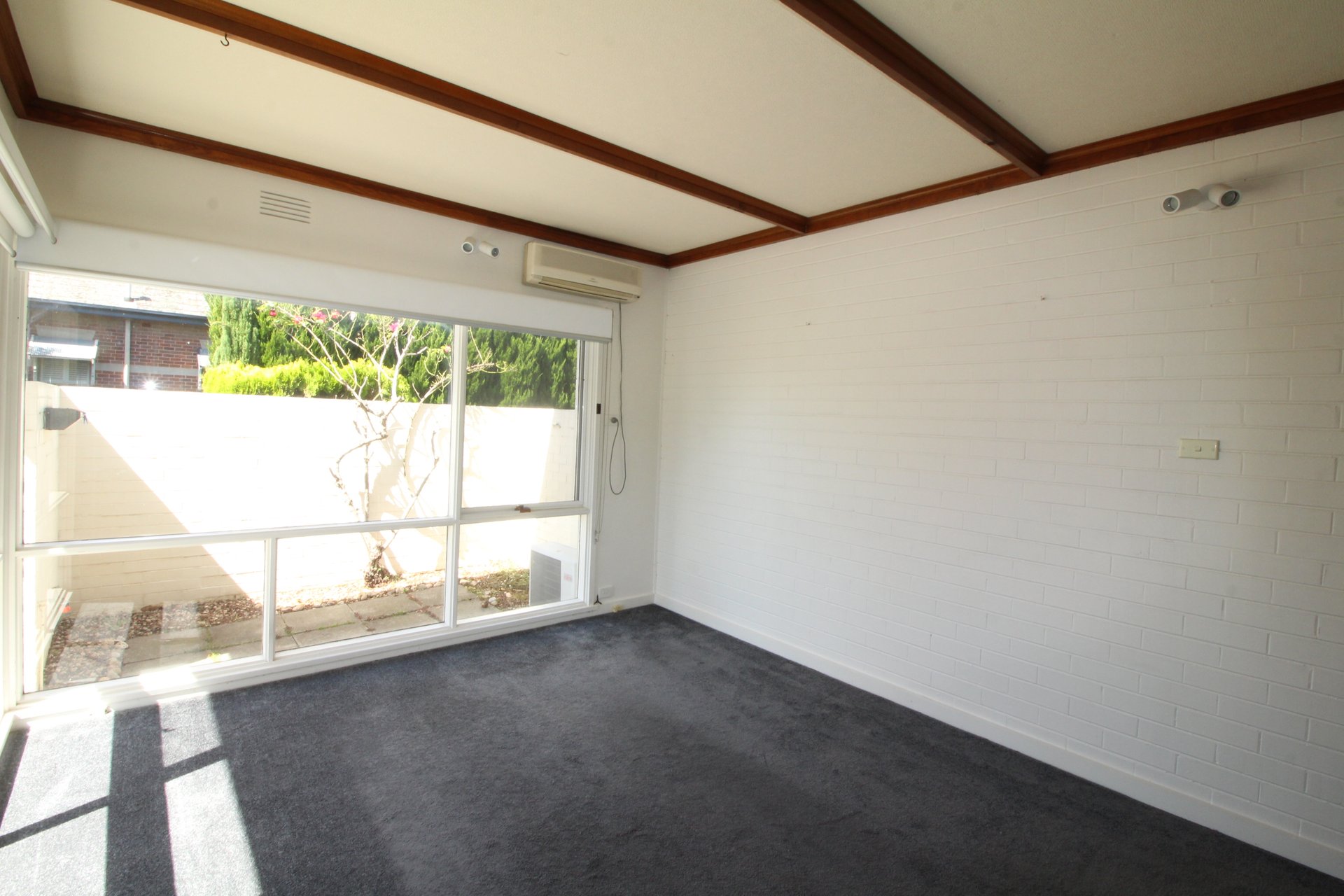 2/94 Aphrasia Street, Newtown image 2