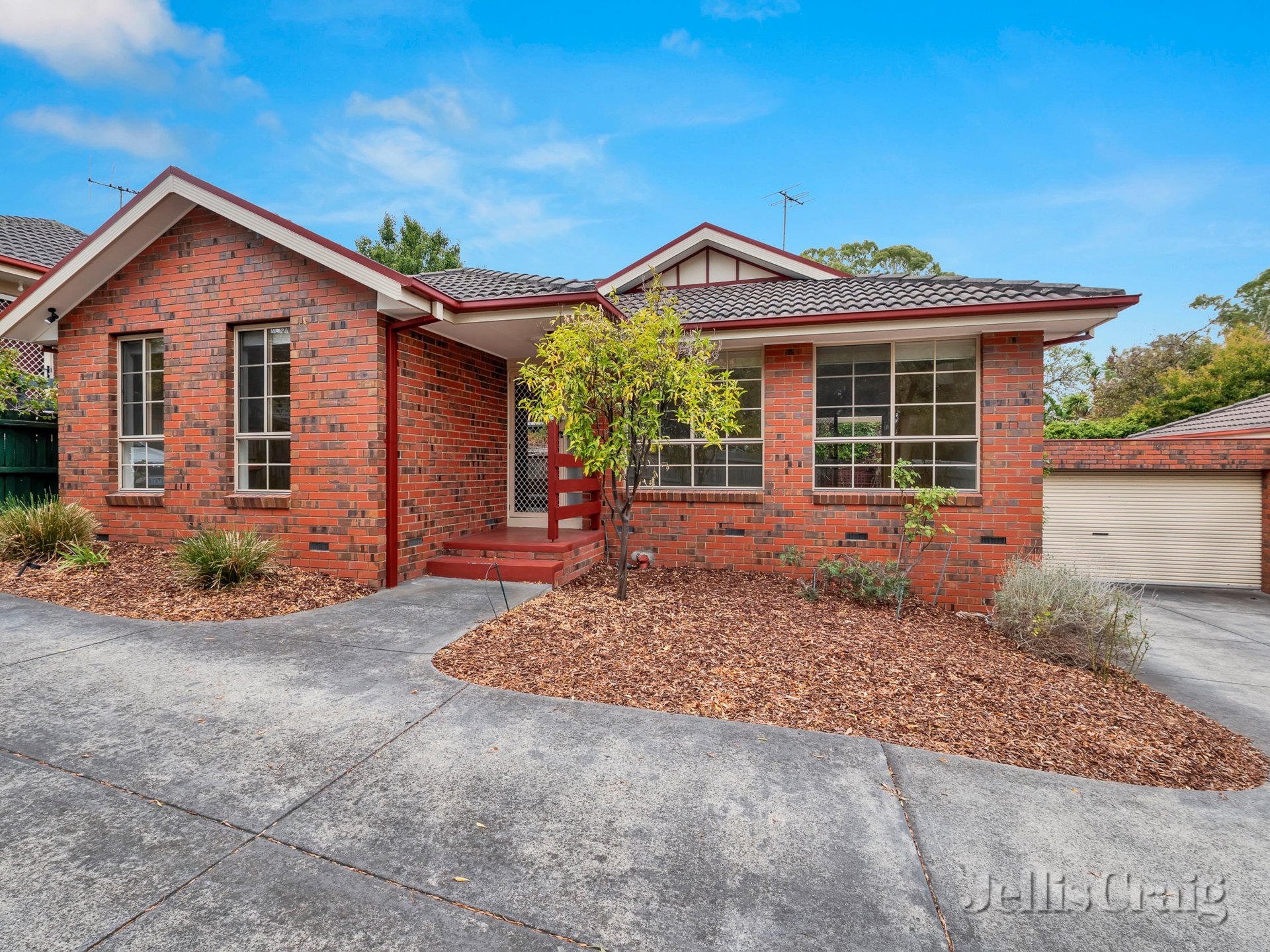 2/94 Bridge Street, Eltham image 1