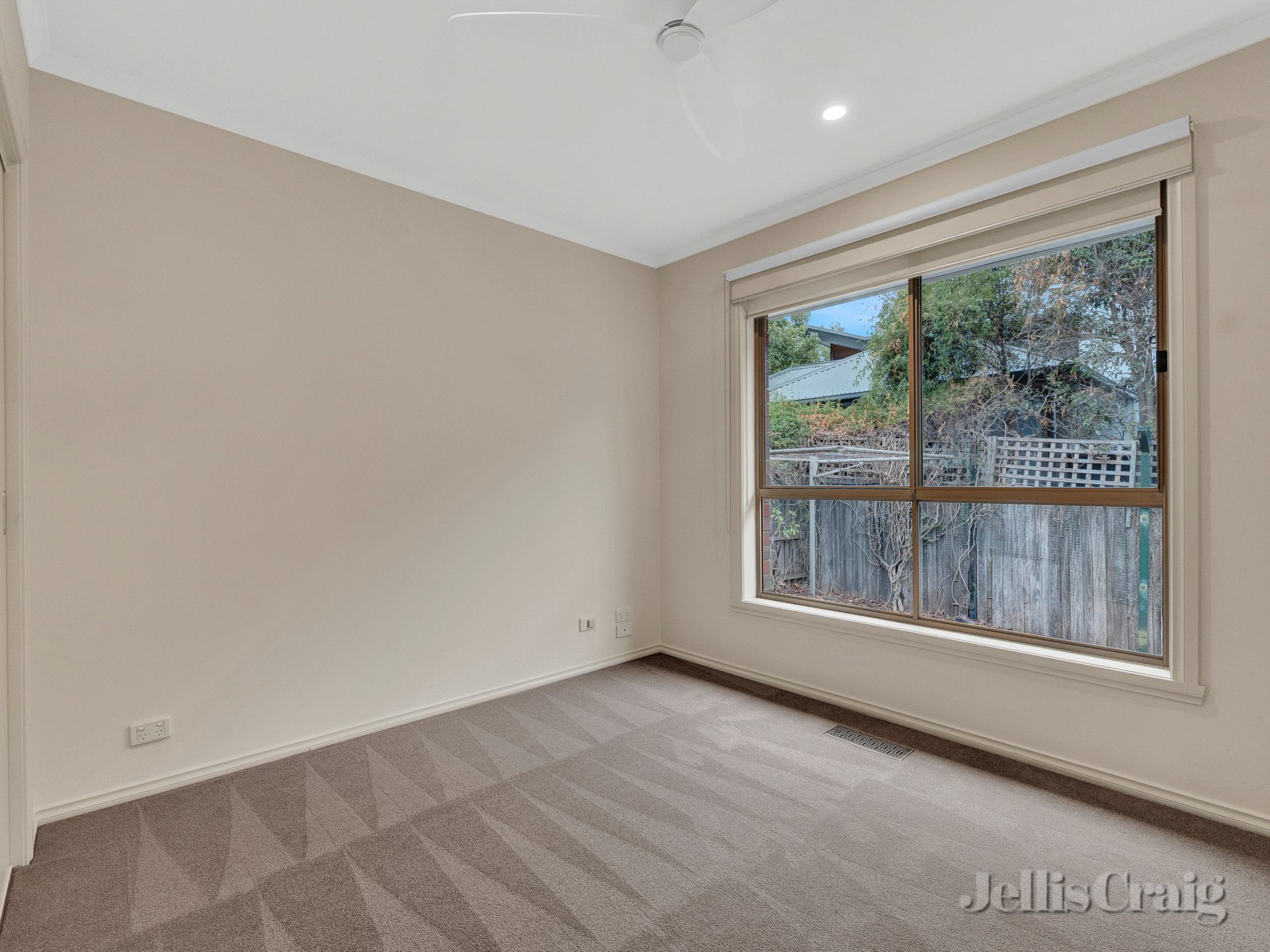 2/94 Bridge Street, Eltham image 6