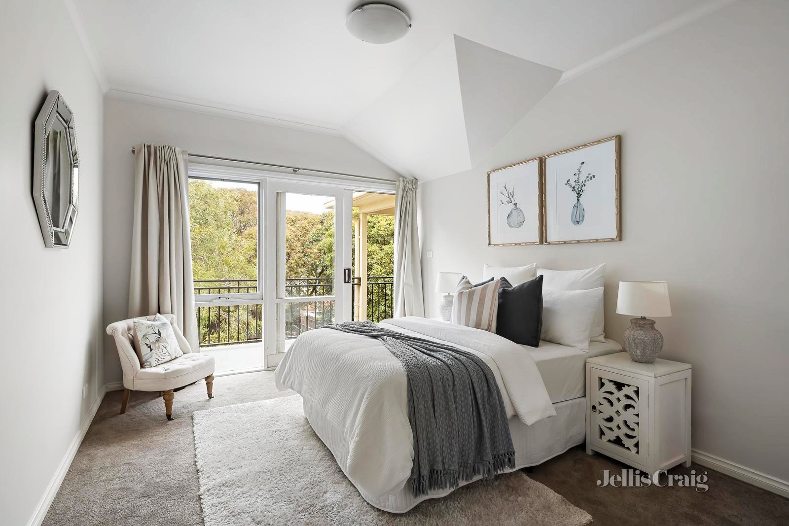 294 Riversdale Road, Hawthorn East image 11