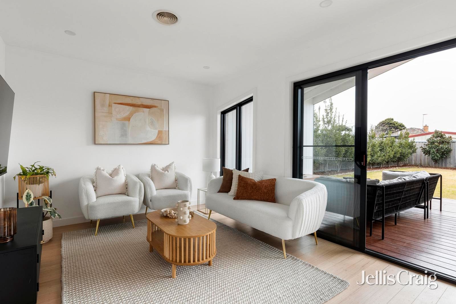 295 Gooch Street, Thornbury image 8