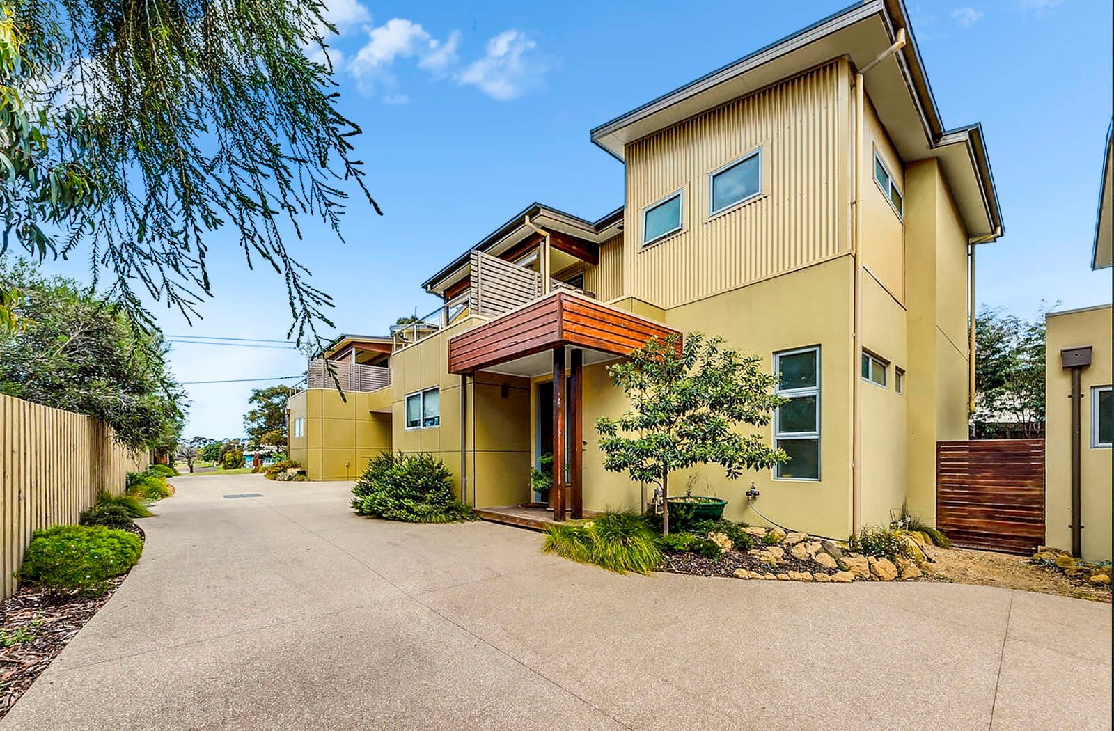 Property Gallery Thumbnail 2