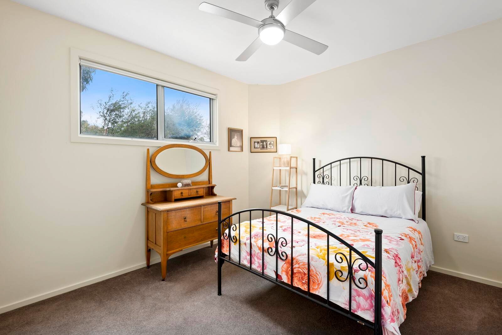 Property Gallery Thumbnail 10