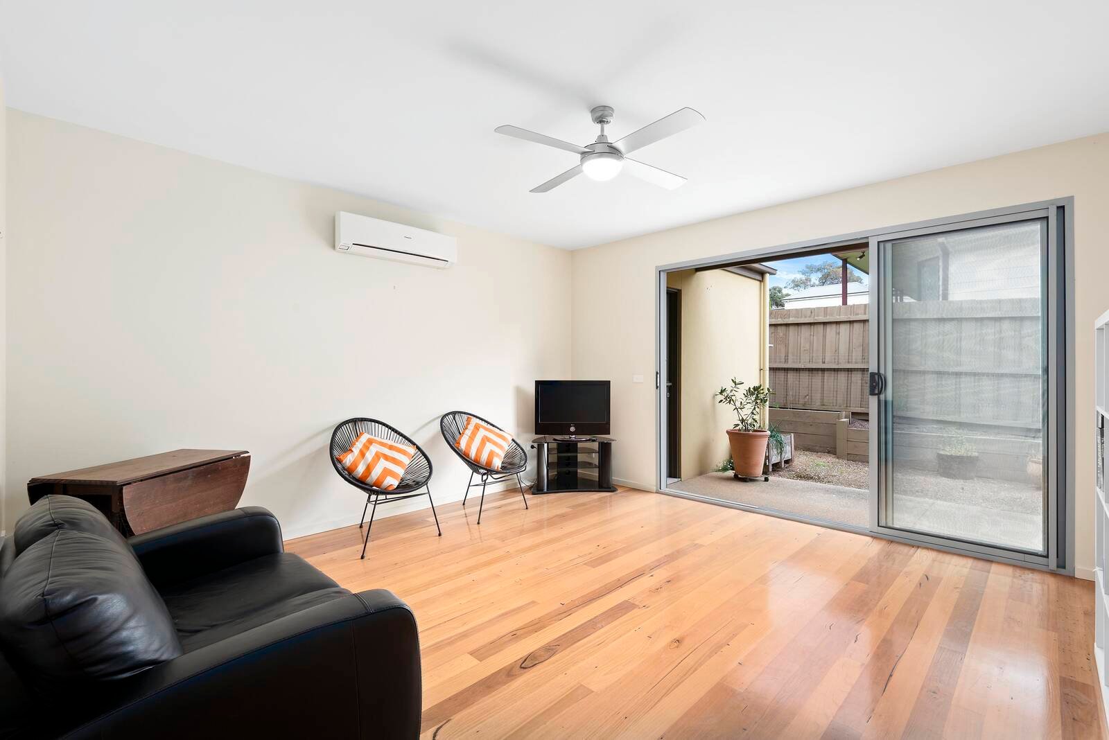 Property Gallery Thumbnail 11