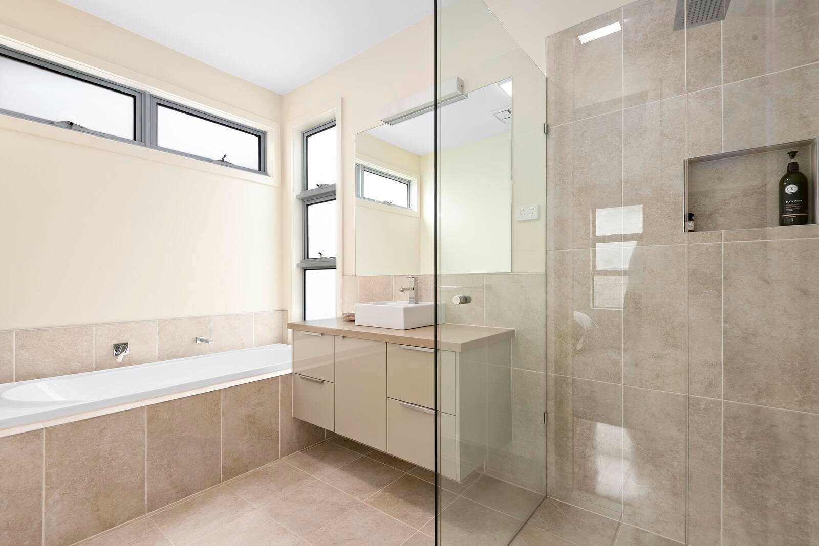 Property Gallery Thumbnail 13