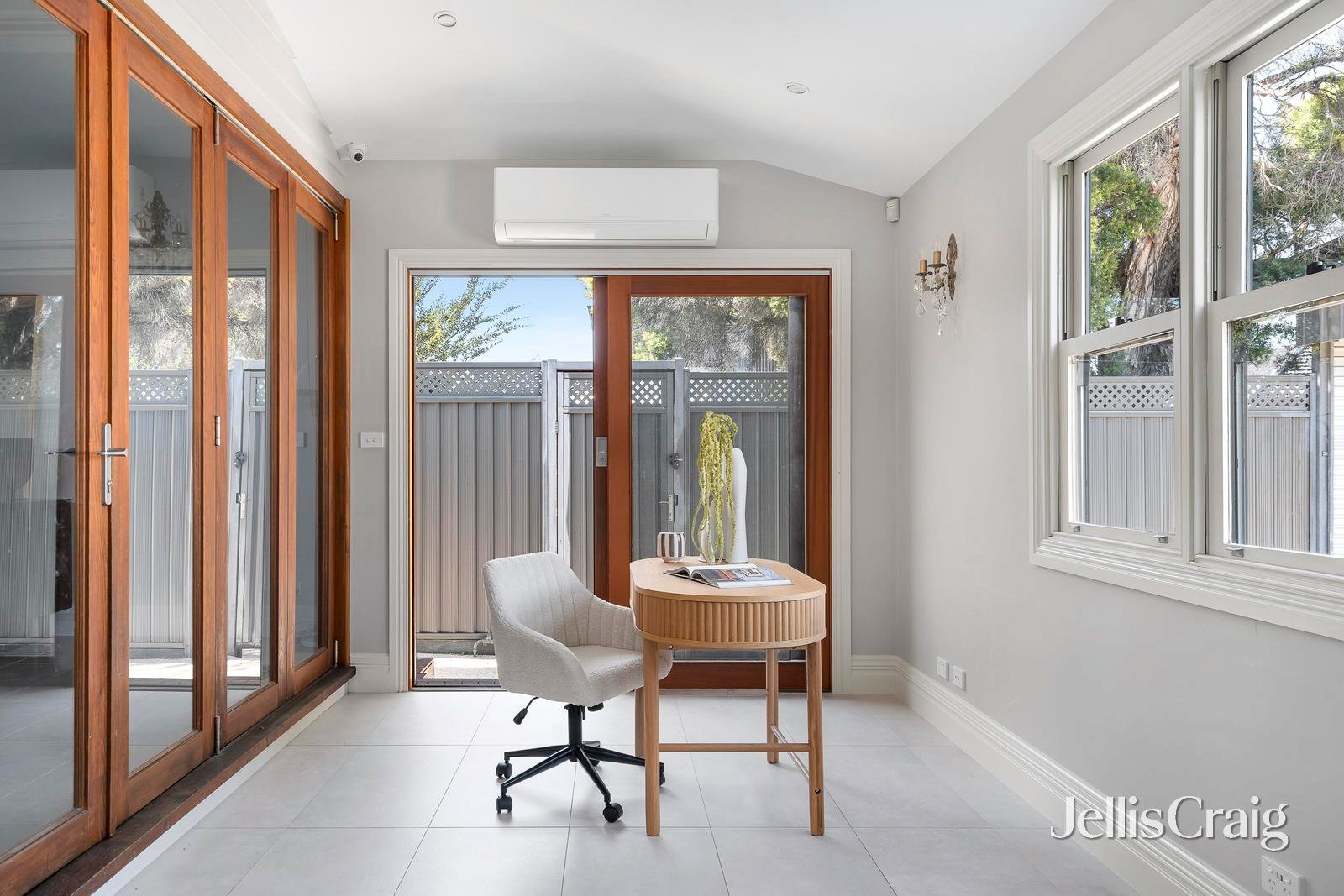 296 Albion Street, Brunswick image 9