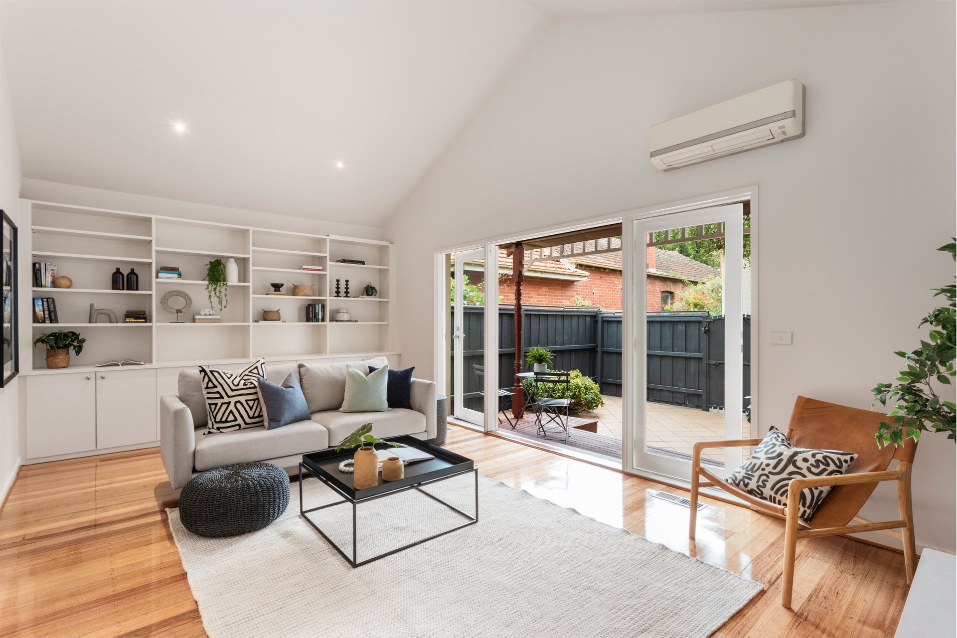 Property Gallery Thumbnail 4