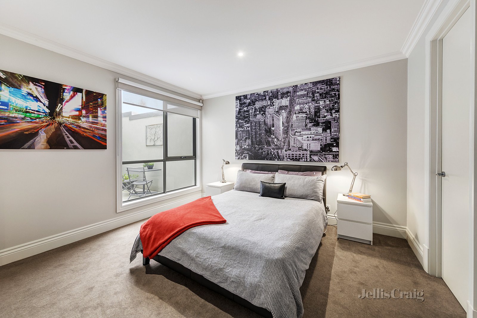 2/96 Campbell Road, Hawthorn East image 4