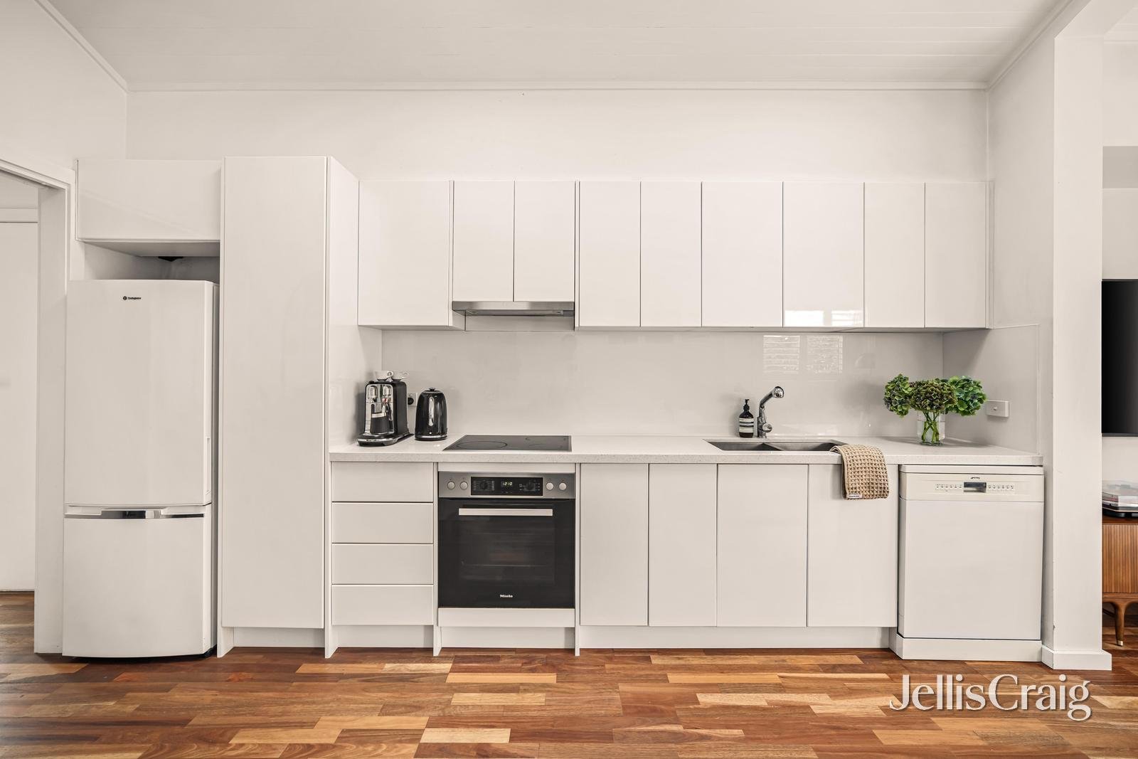 2/96 Ella Grove, Chelsea image 4