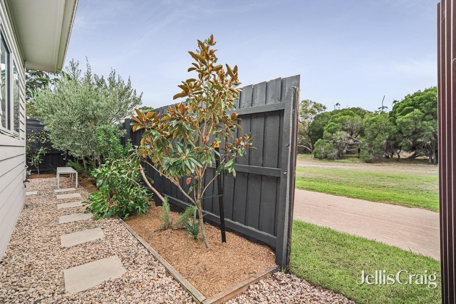 2/96 Ella Grove, Chelsea image 12