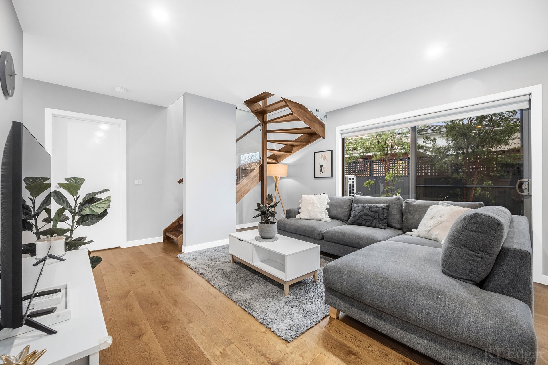 Property Gallery Thumbnail 4