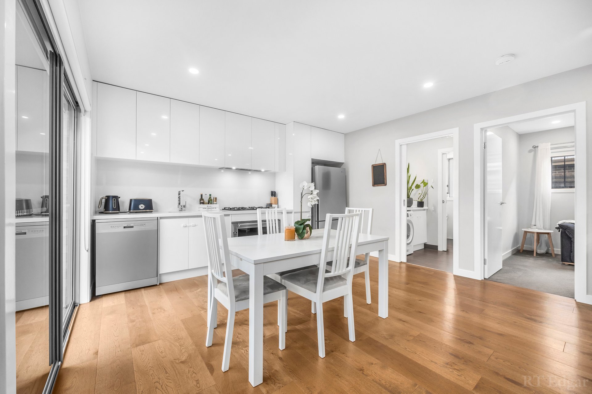 Property Gallery Thumbnail 7