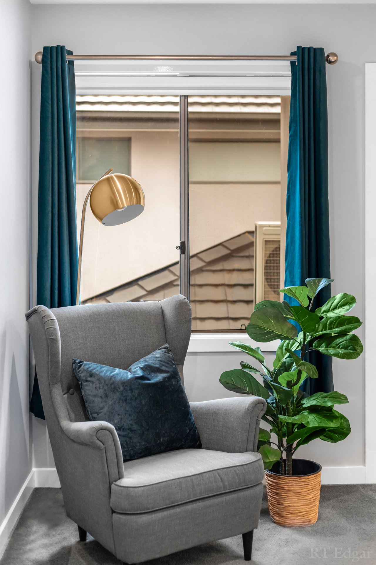 Property Gallery Thumbnail 9