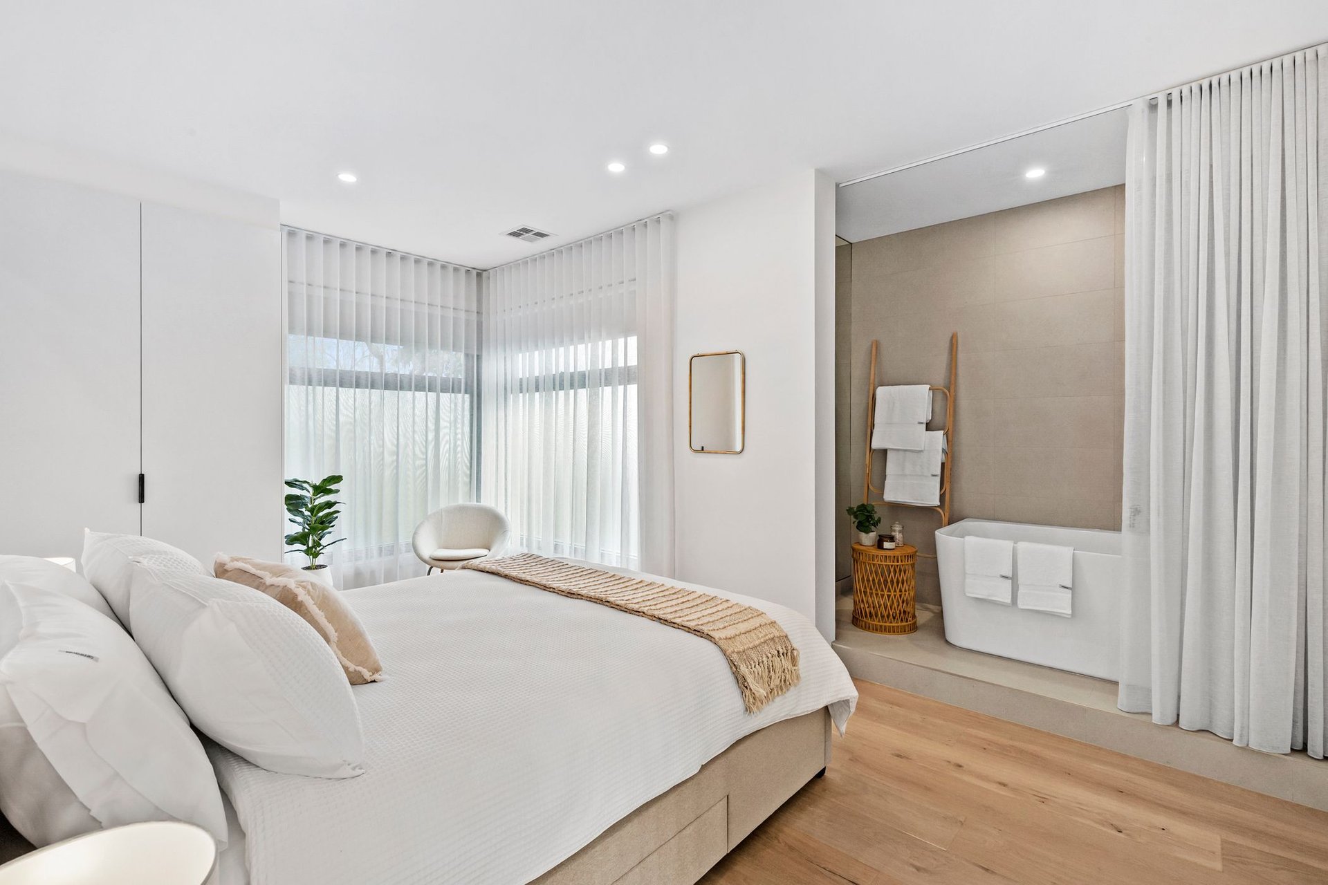2/96 The Avenue, Ocean Grove image 8