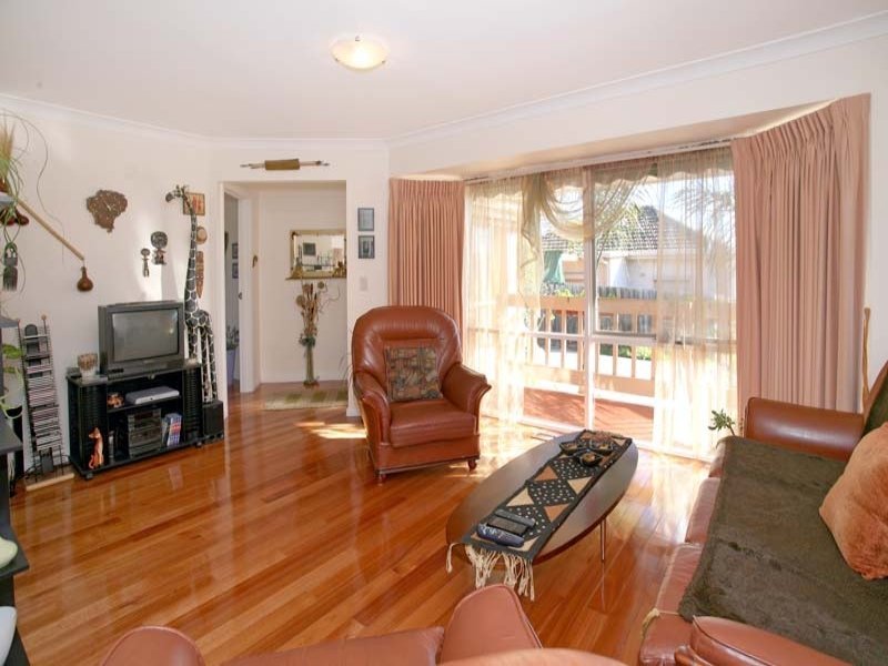2/960 Station Street, Box Hill North image 2